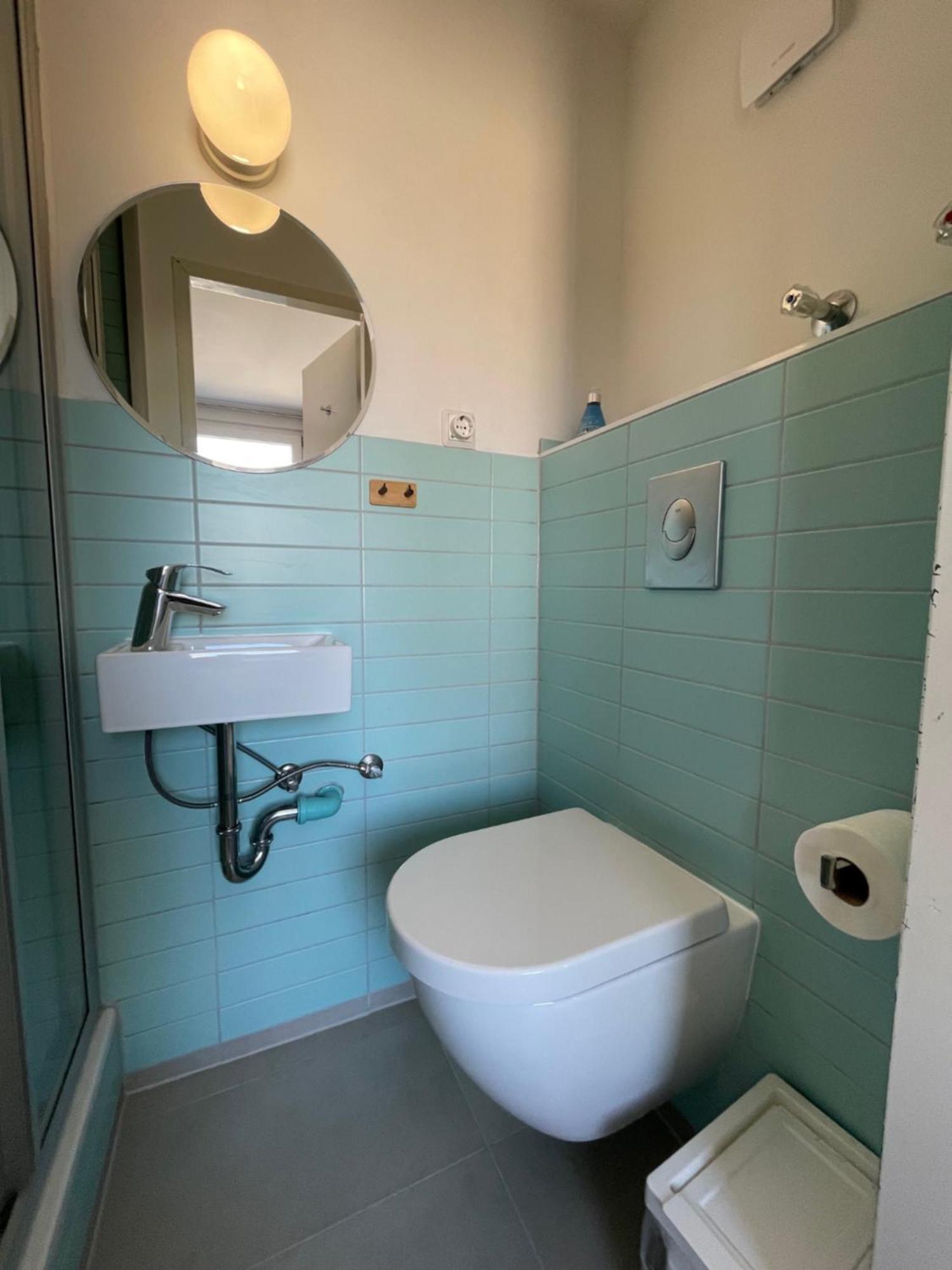 Weltempfaenger Backpacker Hostel Köln Eksteriør billede