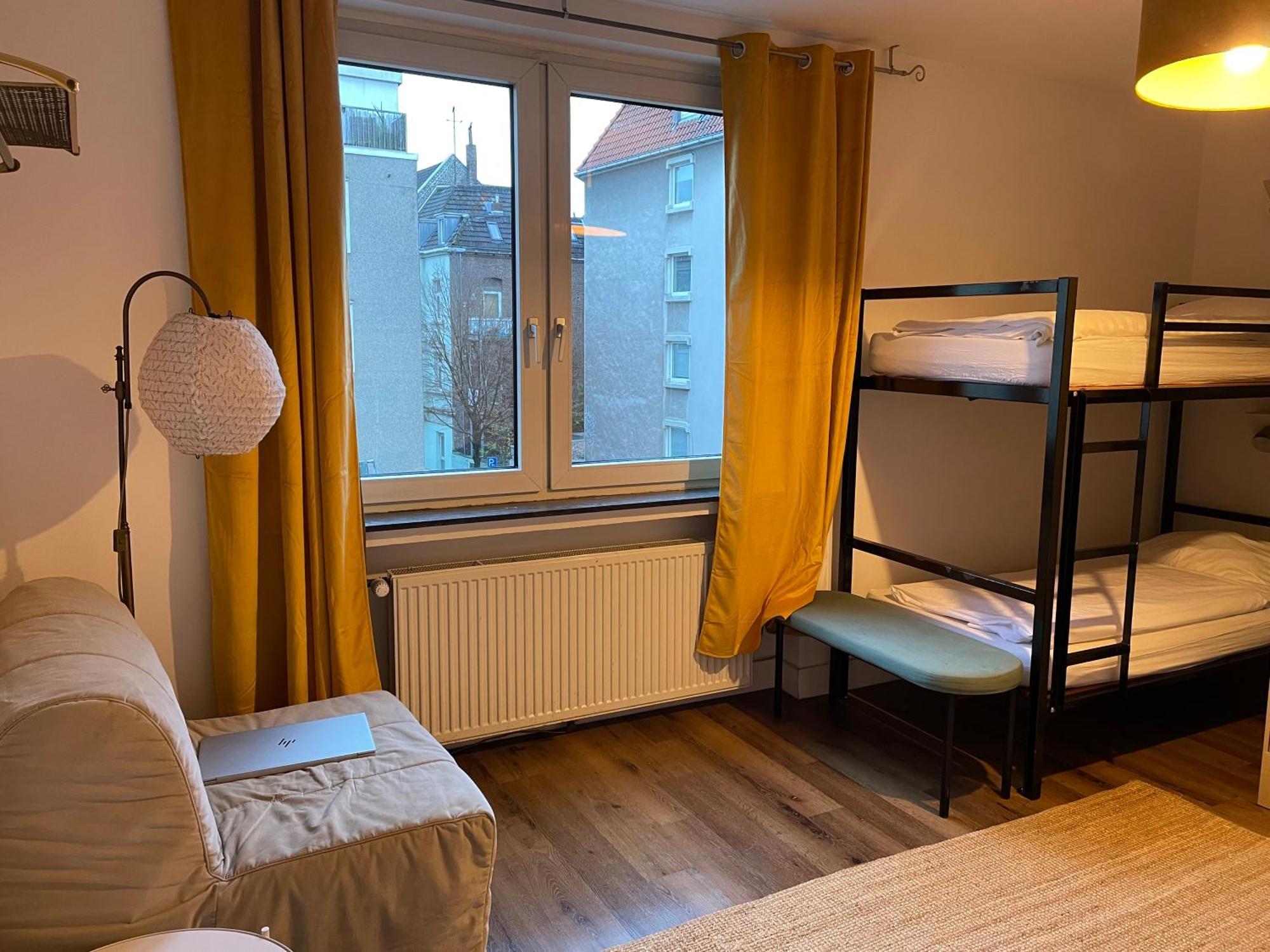 Weltempfaenger Backpacker Hostel Köln Eksteriør billede