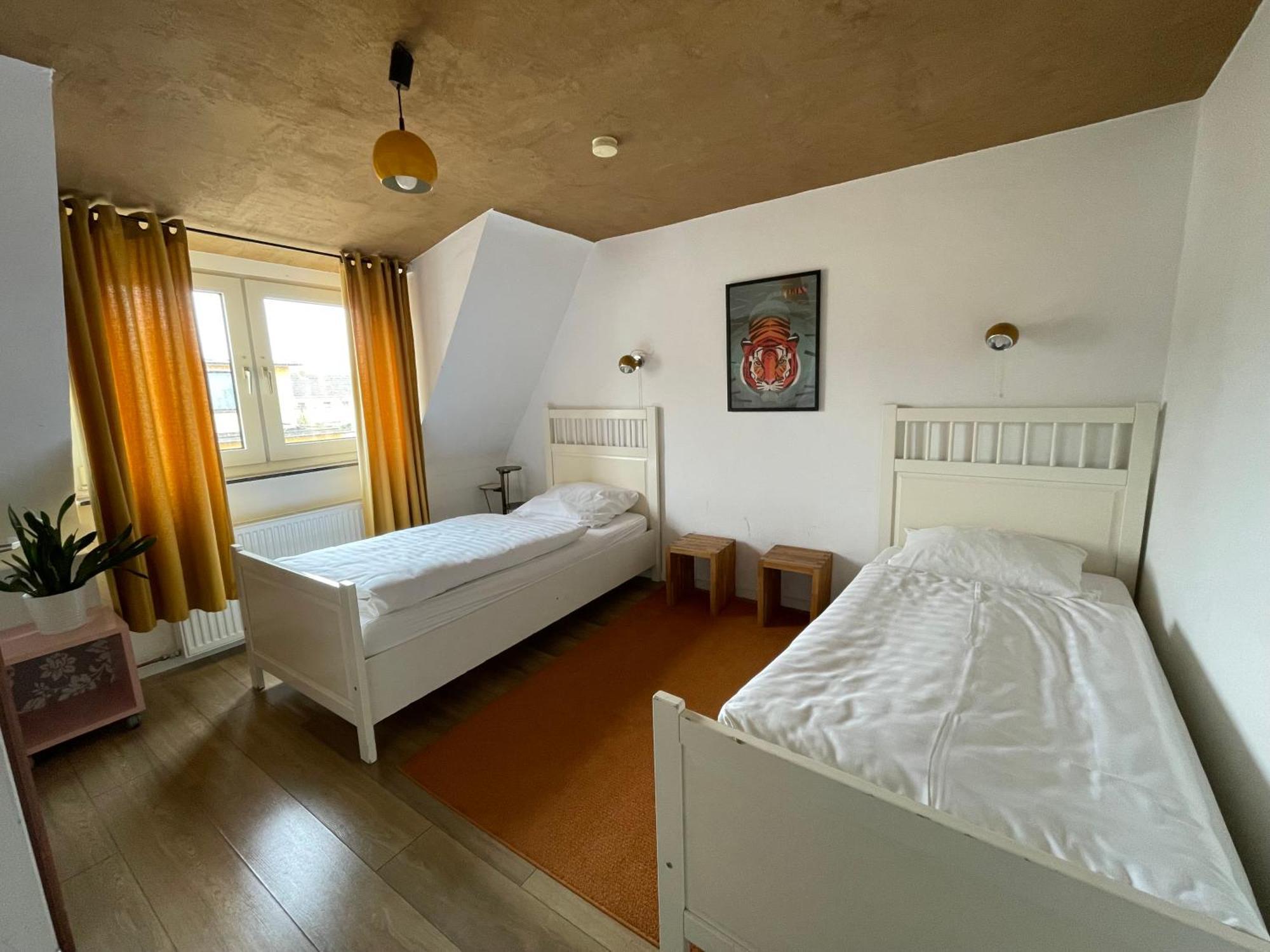 Weltempfaenger Backpacker Hostel Köln Eksteriør billede